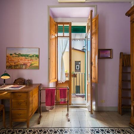 רומא Colosseo Holiday House מראה חיצוני תמונה