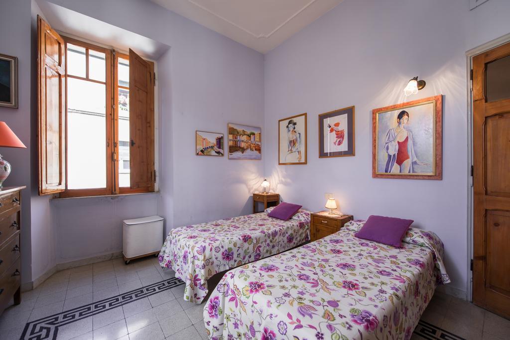 רומא Colosseo Holiday House מראה חיצוני תמונה