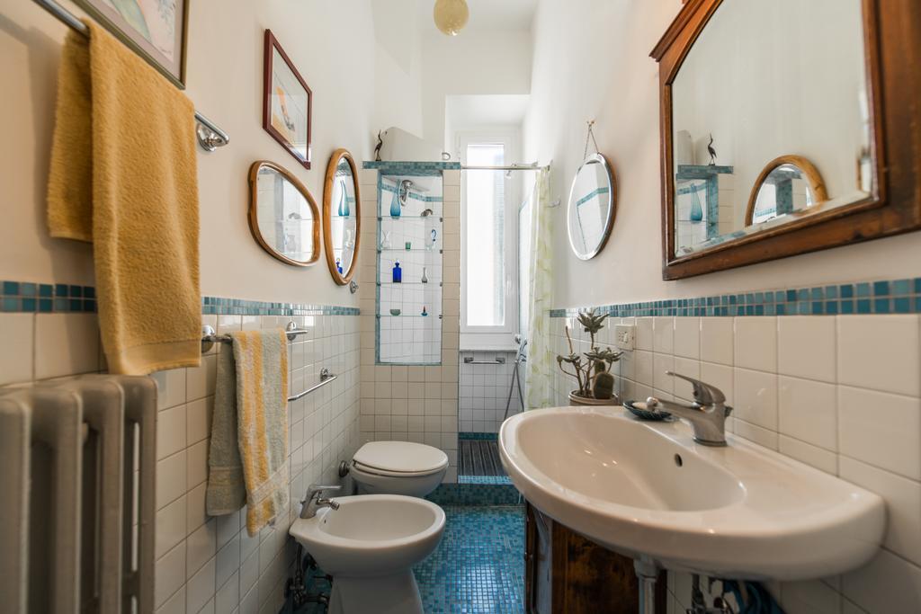 רומא Colosseo Holiday House מראה חיצוני תמונה