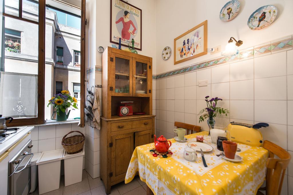 רומא Colosseo Holiday House מראה חיצוני תמונה
